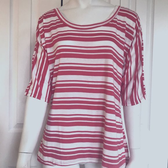 Only Nine Striped High Low Top Size Medium NWT - Picture 1 of 7